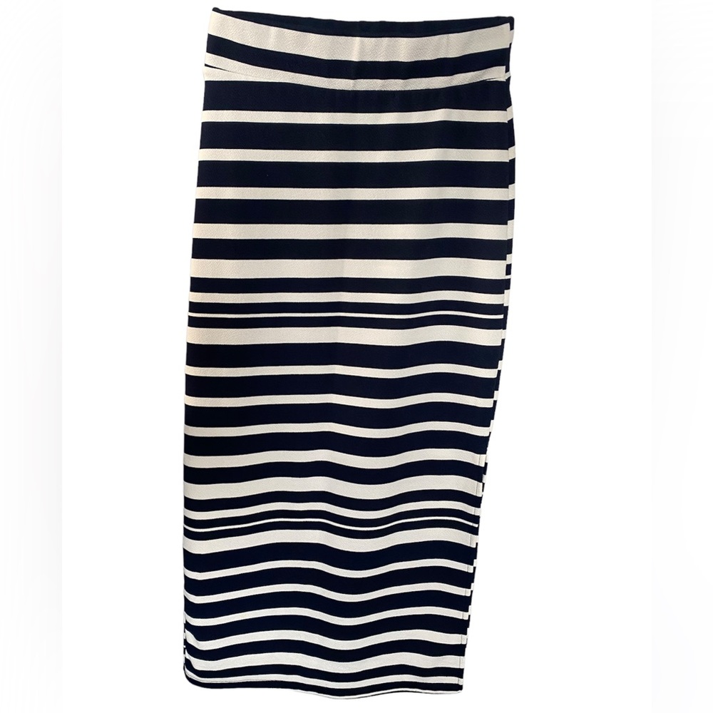 🔵BRAND NEW MAXI STRIPED SKIRT